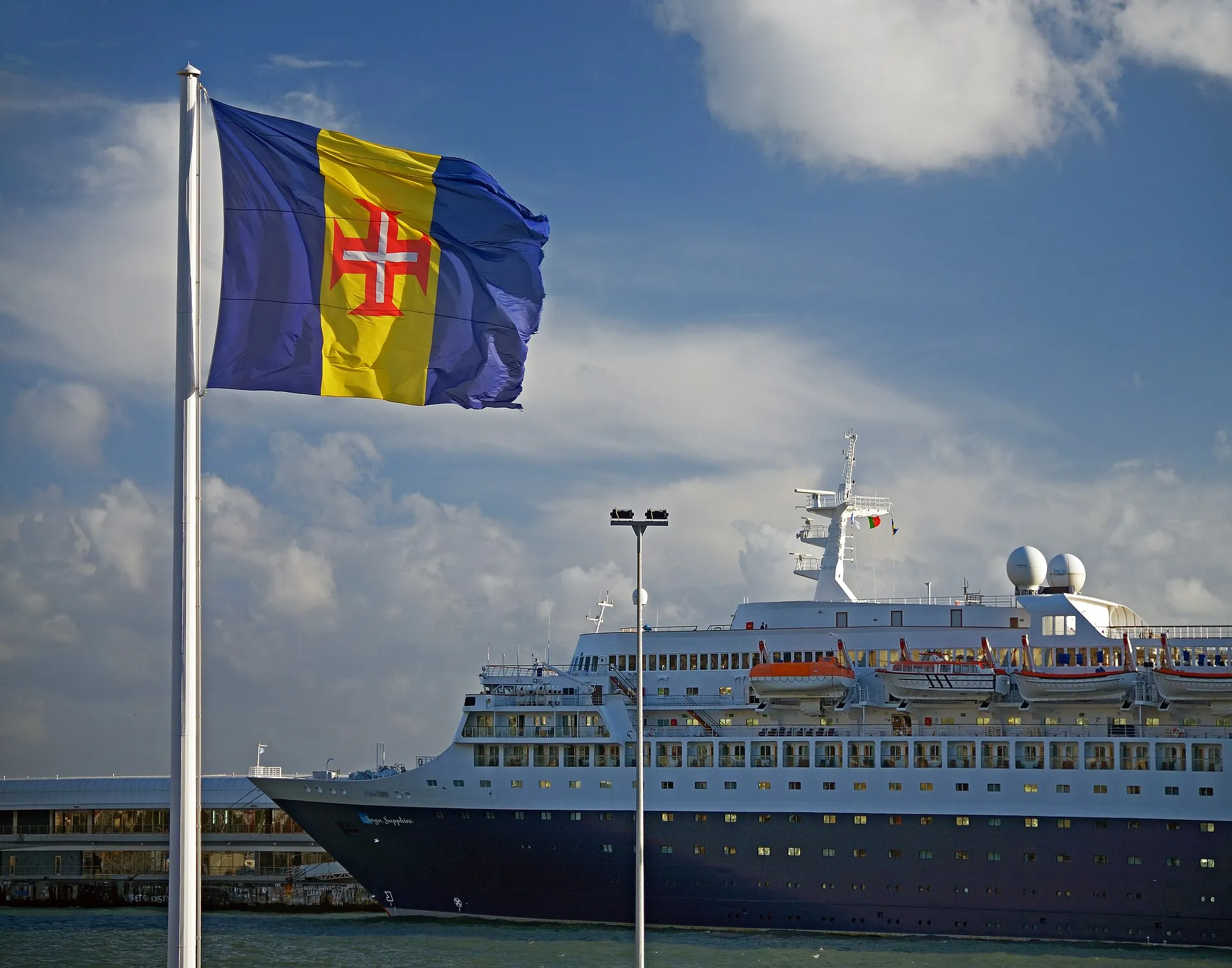 Flag of Madeira, Madeira